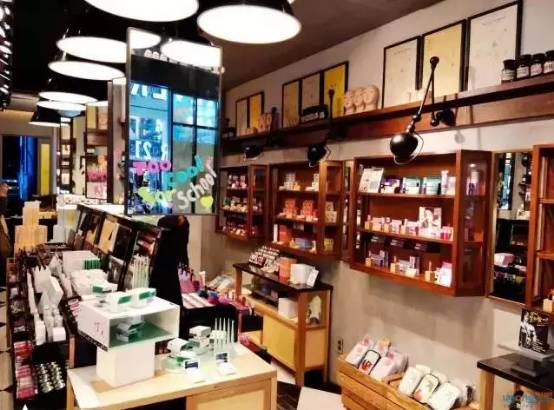 韓國(guó)化妝品店經(jīng)營(yíng)有什么秘訣？