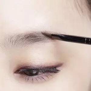 自然眉型畫法步驟1 眉毛如何畫才好看?畫好眉毛的方法!