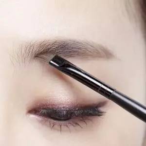 自然眉型畫法步驟2 眉毛如何畫才好看?畫好眉毛的方法!