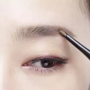 自然眉型畫法步驟4 眉毛如何畫才好看?畫好眉毛的方法!