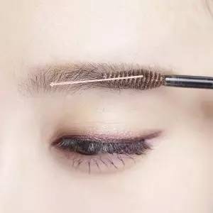 自然眉型畫法步驟5 眉毛如何畫才好看?畫好眉毛的方法!