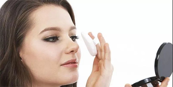 化妝之后脫妝怎么辦? 化妝之后脫妝怎么辦?化妝后脫妝注意事項!