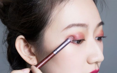 眼影怎么畫？畫眼影的正確方法！