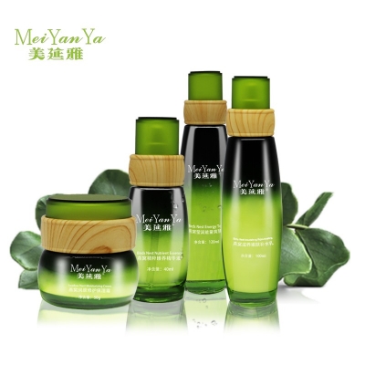 美延雅燕窩奢養(yǎng)補水套裝